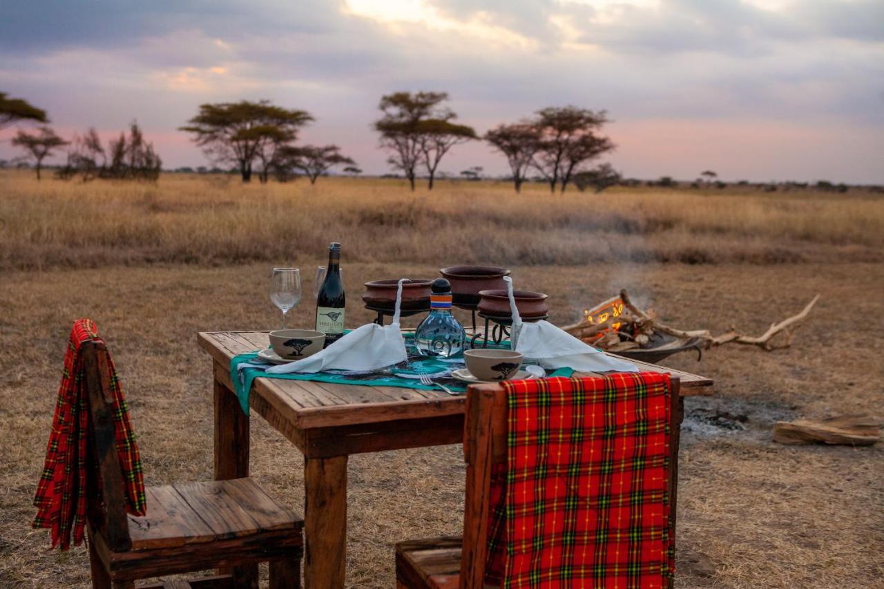 Mawe Tented Camp Serengeti Exteriör bild